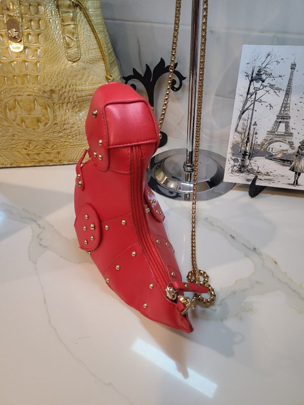 Whimsical T-Rex Red crossbody purse with gold toned chain Pristine - Picture 7 of 9